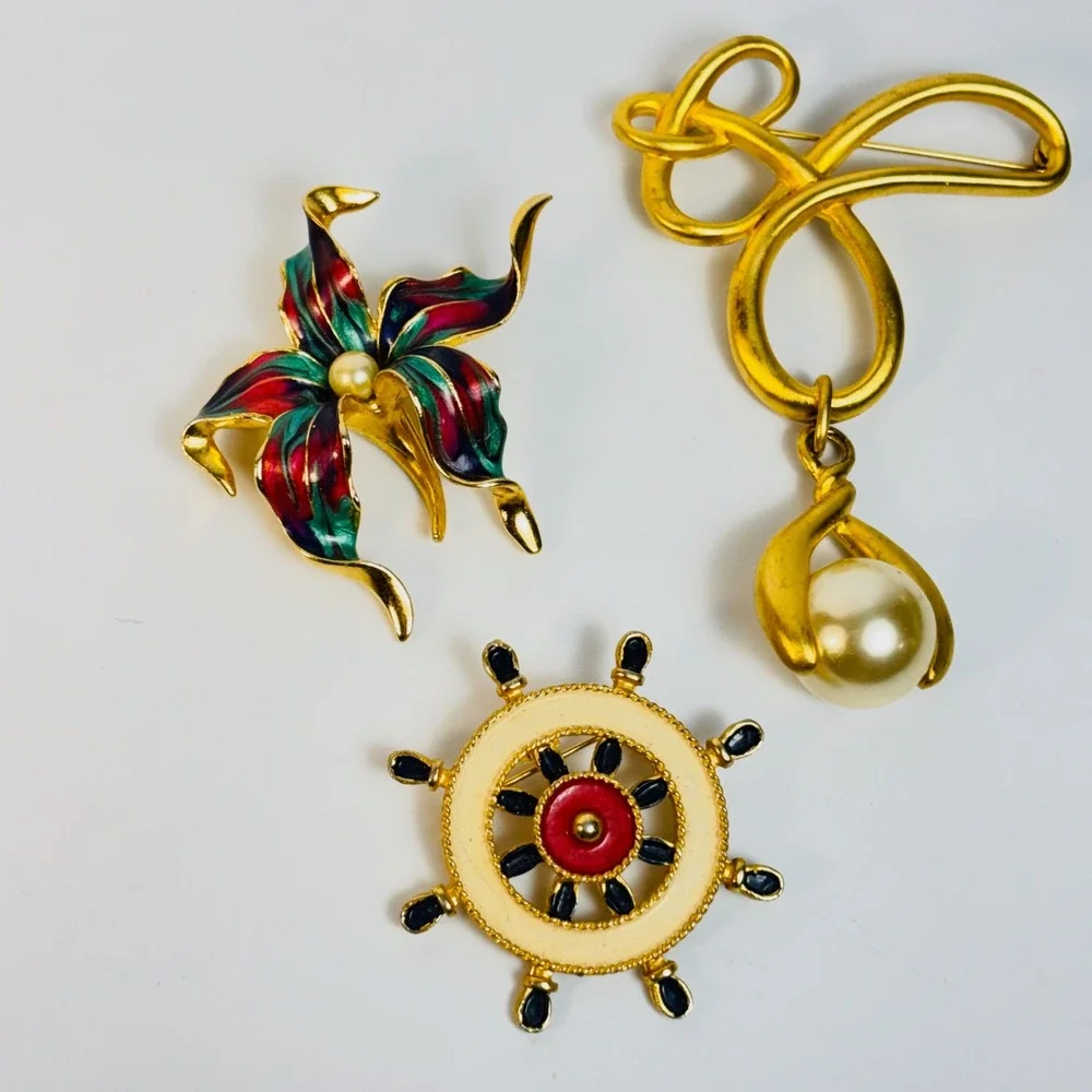 Vintage Brooch Pin Lot Multicolor Huge Gold Nautical Flower Statement